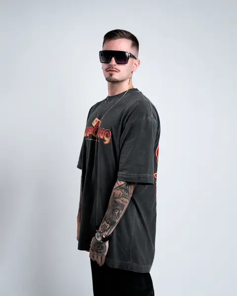 QUINT, Foto imprensa 01 (cor)